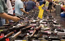  México apresenta nova queixa contra empresas nos EUA por tráfico de armas