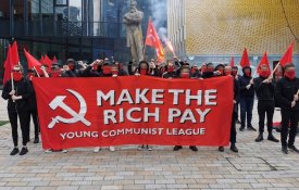 Aumentam os protestos na Europa por causa do custo de vida