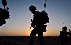 Chefias militares britânicas «querem esconder crimes de guerra» no Afeganistão