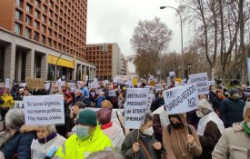  Milhares de trabalhadores manifestam-se em Madrid em defesa da Saúde pública