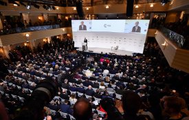 Milhares contra Conferência de Segurança de Munique