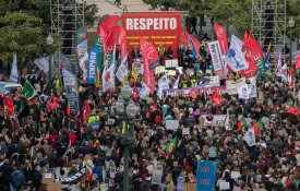  Professores não desarmam e hoje voltaram à rua