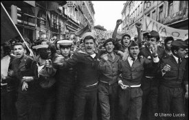 No Aljube, fotografia de Uliano Lucas sobre «Revoluções»