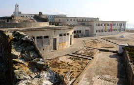 Ex-presos comemoram luta em defesa do Forte de Peniche e criação de museu
