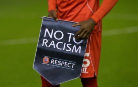 Como não resolver o problema do racismo no desporto
