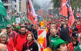 Milhares em Bruxelas em defesa do direito à greve e de manifestação