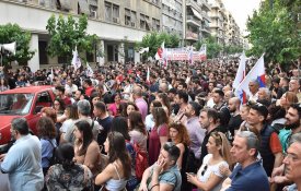 Mobilização em Atenas para afirmar que «a saúde não é um custo»