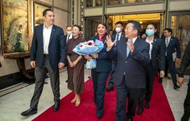  Visita de presidente hondurenha à China começa por Xangai