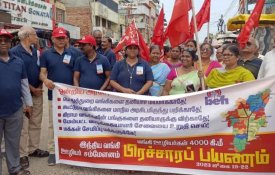 Empregados bancários da Índia contra a destruição do sector público