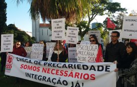 Trabalhadores do IEFP protestam contra precariedade
