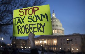 Senado dos EUA aprova descida de impostos para as grandes empresas