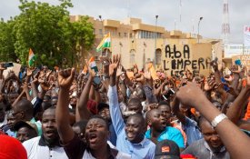 Senado da Nigéria rejeita intervenção militar no Níger