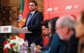 Comunistas querem programas de emergência nos transportes e na Saúde