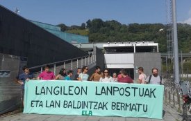 No País Basco, trabalhadores do Polidesportivo Usabal não desistem
