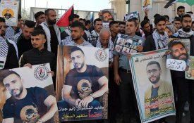 Presos palestinianos em detenção administrativa cumprem um dia de protesto