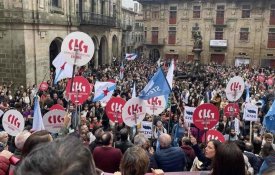  Professores galegos manifestam-se em Compostela em defesa do ensino público