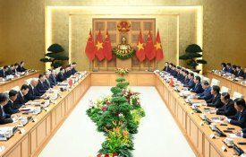 «China e Vietname devem navegar juntos no mesmo navio do socialismo»