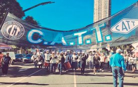 Trabalhadores dos transportes e da banca aderem à greve geral na Argentina