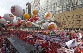 Federação Sindical Mundial realiza seminário sobre crise do capitalismo em São Paulo