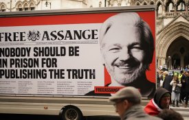 Extraditar Assange é «pôr em risco a liberdade de imprensa em todo o mundo»