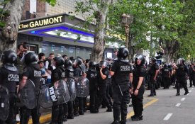 Polícia argentina carrega contra trabalhadores da Cultura