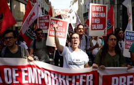 É a luta dos trabalhadores que vai liderar a oposição, não o verbalismo demissionista