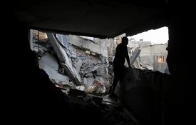Tropas israelitas lançam primeiro assalto a Rafah