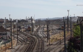Ferroviários têm soluções para a degradação do sector, PCP quer que sejam ouvidas