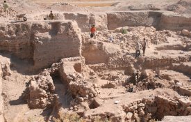 Descoberta na Síria a escrita alfabética mais antiga