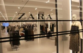 Inditex fecha 14 lojas para «despachar os trabalhadores mais antigos»