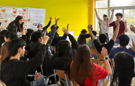 Estudantes ameaçados com sanções disciplinares por exercerem liberdades democráticas