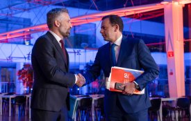 Uma democracia de "dois candidatos a primeiro-ministro"