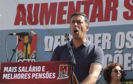 CGTP acusa primeiro-ministro de atacar lei da greve e conquistas de Abril
