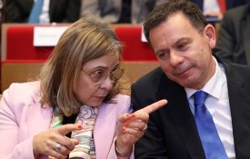 Maternidades encerradas, mas ministra diz que mortalidade infantil é culpa de outros