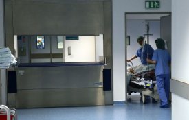 Cansados de «discursos e palavras bonitas», técnicos auxiliares da saúde marcam greve