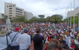Trabalhadores colombianos mobilizam-se em apoio à reforma laboral de Petro