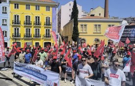 Desgaste rápido na indústria chumbado pela maioria do Parlamento