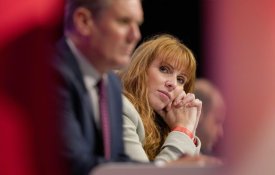 Unite the Union suspende ministra e quer reavaliar ligação com o Labour