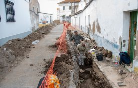 Évora: obra na rede de águas desvenda «grande edifício» romano