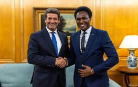 Venâncio Mondlane veio a Lisboa fechar acordo com a extrema-direita