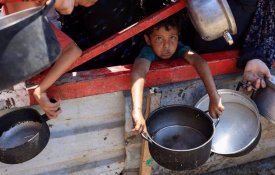 A fome e a guerra continuam a matar em Gaza