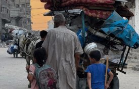 Operação israelita «empurra milhares para o desconhecido», alerta Unrwa