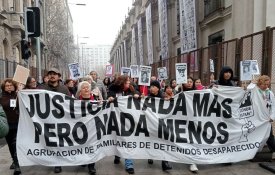 Marcha em Santiago do Chile recorda o 52.º aniversário do golpe de Estado