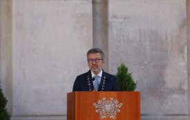 Moedas saiu a meio da reunião extraordinária do executivo da Câmara de Lisboa