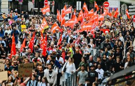 Forte jornada de protesto em França