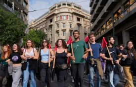 Jornada de trabalho «digna da Idade Média» empurra trabalhadores para a greve geral