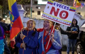 Povo equatoriano disse «não» a Noboa e às bases militares