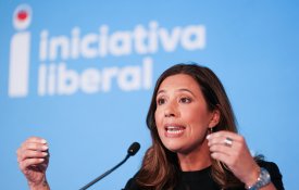 II – Fake news e conversa de brunch. IL, privatização da ferrovia e bilhetes em greve