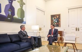 Parlamento rejeita aumento do salário mínimo para 2026 com abstenção do PS