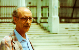 Monstra diz «Olá Vasco Granja», expondo o seu espólio 